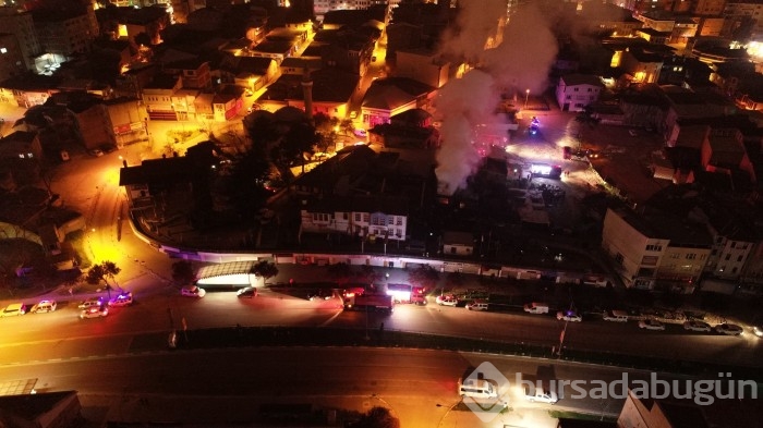 Bursa'da tarihi binada yangın