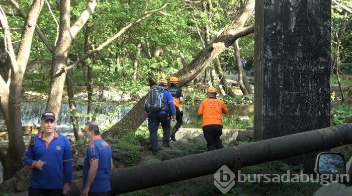 Bursa'da polislerden kaçmak için kayalıklara tırmandı, mahsur kaldı!