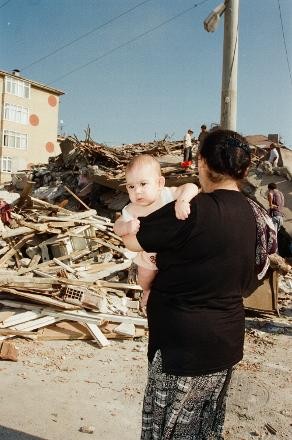 17 Ağustos depreminde akıllara kazınan görüntüler