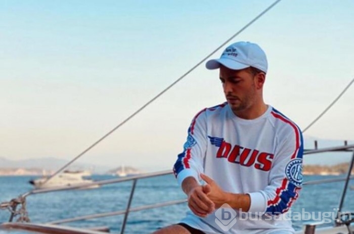 Oğuzhan Koç'la tatile giden Demet Özdemir'den tekne pozları!