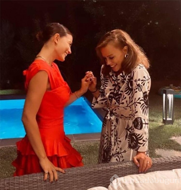 Oğuzhan Koç'la tatile giden Demet Özdemir'den tekne pozları!