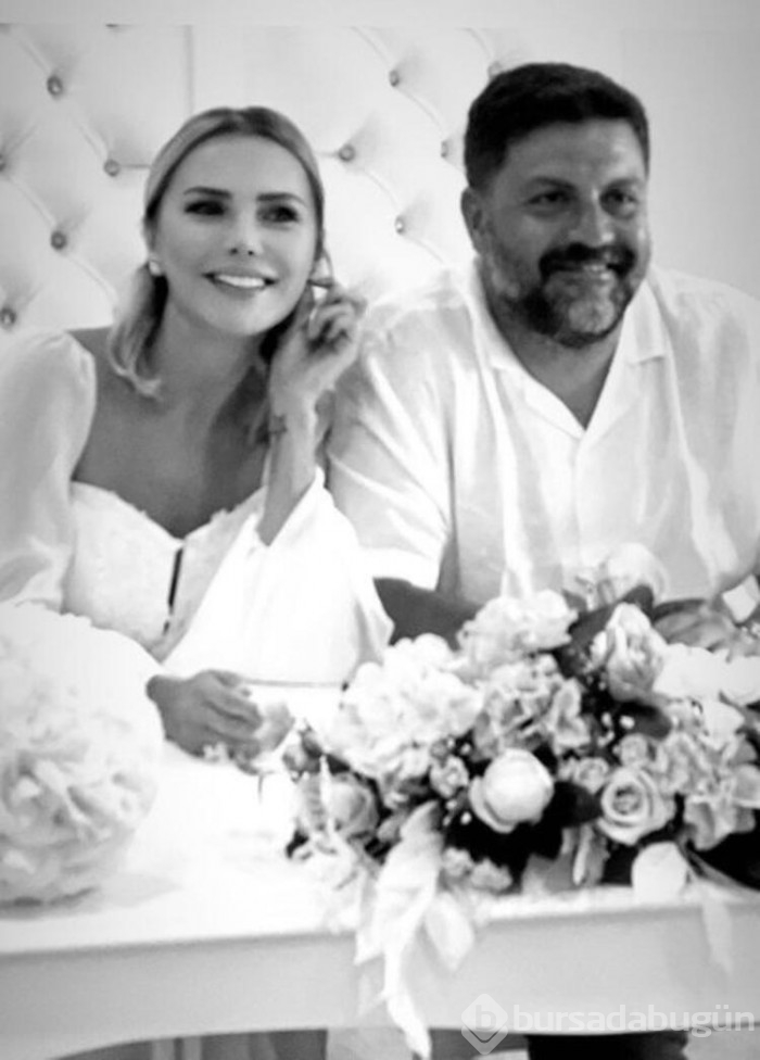 Şafak Mahmutyazıcıoğlu ve Ece Erken'den boşanma iddialarına fotoğraflı cevap!