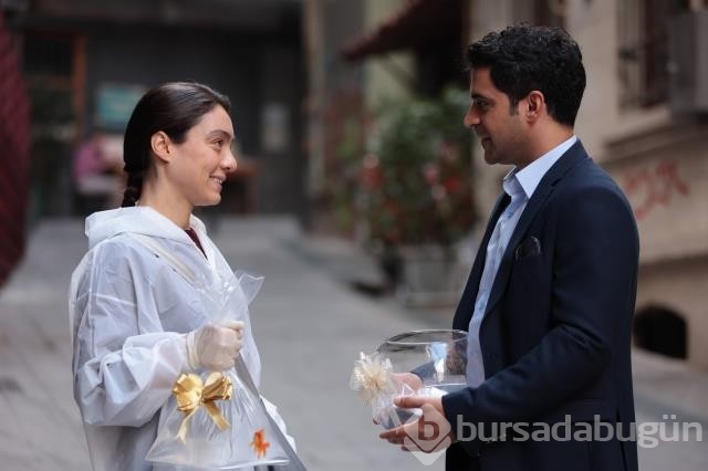Masumlar Apartmanı'nda fenalaşan Hikmet yere yığılıyor!