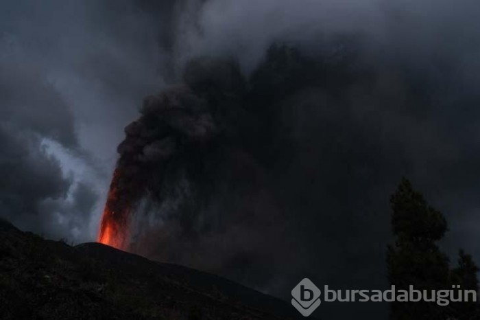 İspanya'da yanardağ patlaması