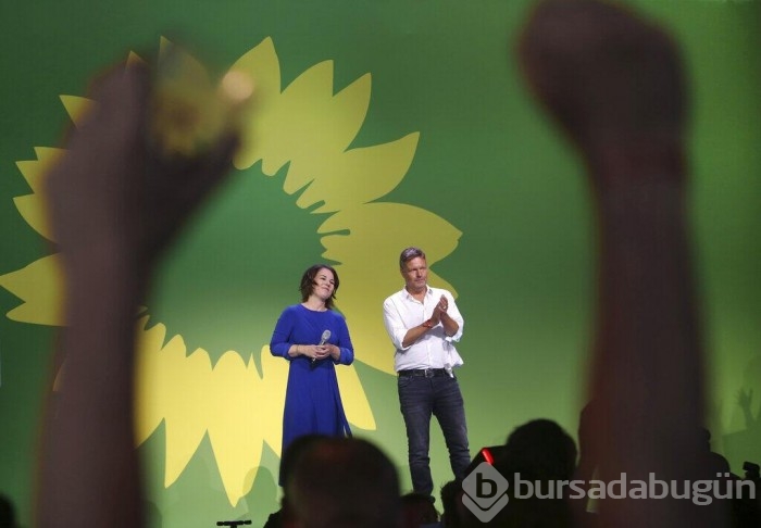 Almanya'daki seçimlerde büyük çekişme