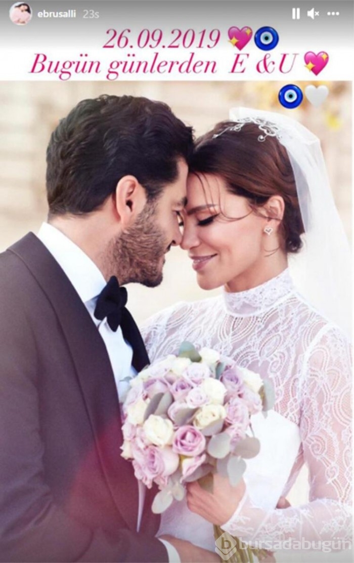 Ebru Şallı, "Havada aşk kokusu var" mesajı ile aşk poz verdi
