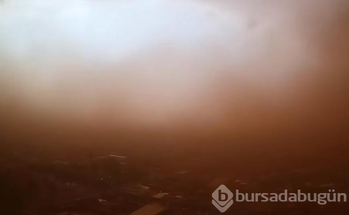 Aşırı kuraklık kum fırtınasına neden oldu!
