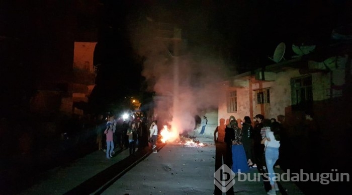 Sayaçların elektrik direklerine bağlanması protesto edildi
