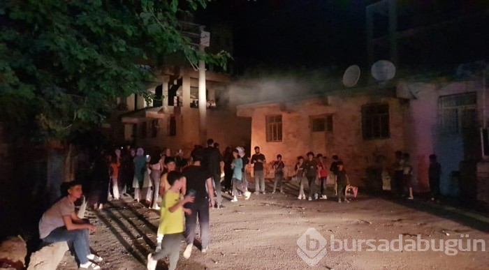 Sayaçların elektrik direklerine bağlanması protesto edildi