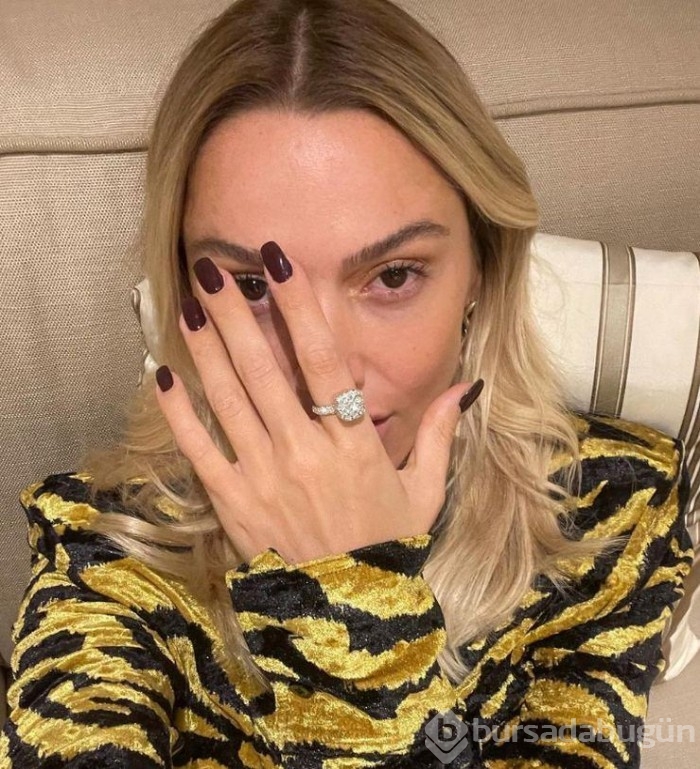 Hadise'nin pırlanta yüzüklü pozuna yorum yağdı