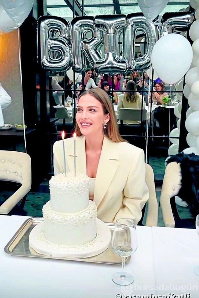 Yasemin Şefkatli'nin bekarlığa veda partisi