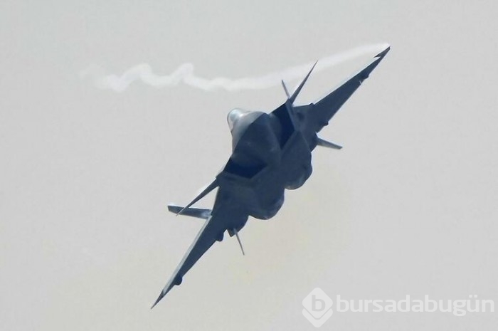 52 savaş uçağı birden dalış yaptı!