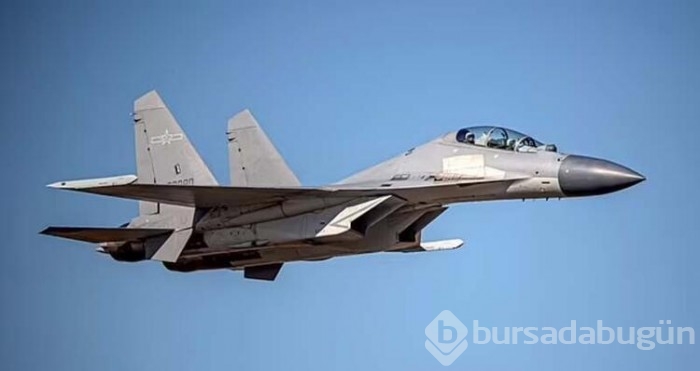 52 savaş uçağı birden dalış yaptı!