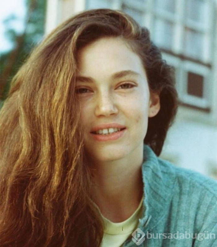 Melisa Şenolsun yıllar önceki fotoğraflarını paylaştı