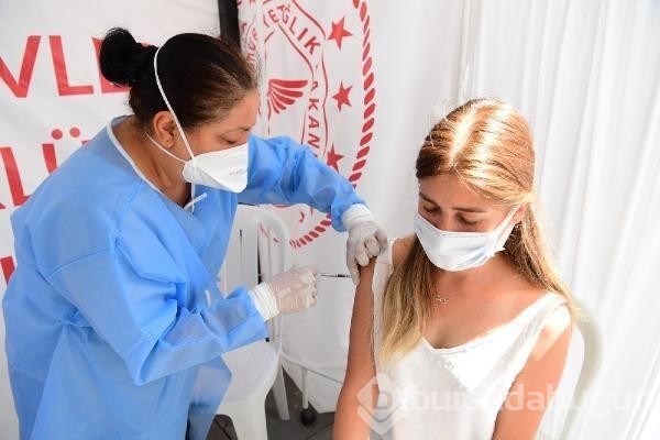 BioNTech aşısında 3'üncü doz kararı