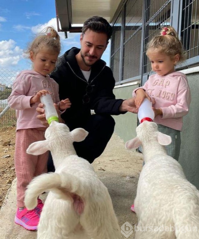 Pelin ve Anıl Altan çifti kızlarıyla çiftlikte