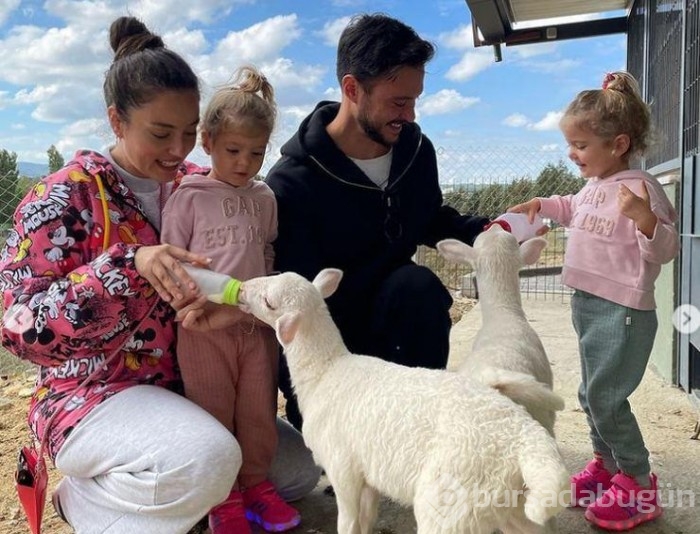 Pelin ve Anıl Altan çifti kızlarıyla çiftlikte