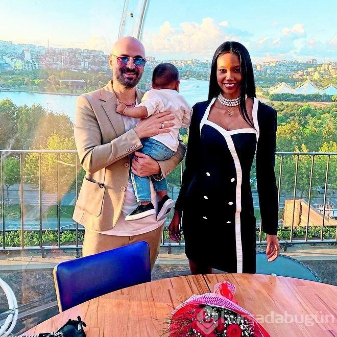 Soner Sarıkabadayı ve Camelo Lopez'in bebekli kutlaması