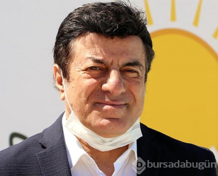 Ahmet Selçuk İlkan: 20 yıldır onu uyarmama rağmen sahnede adımı anmadı!