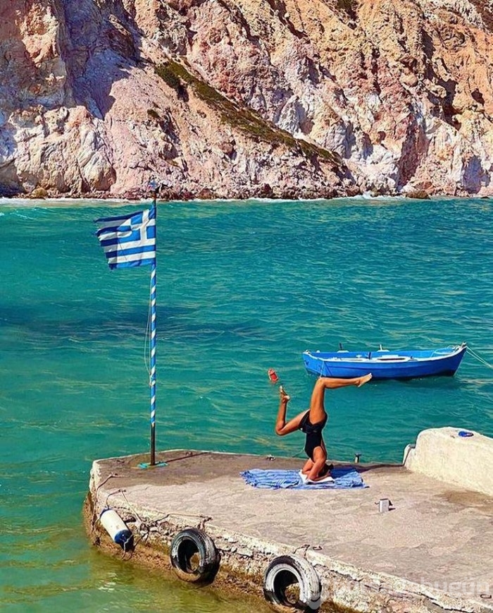 Eda Taşpınar'ın adada tatil pozları dikkat çekti!