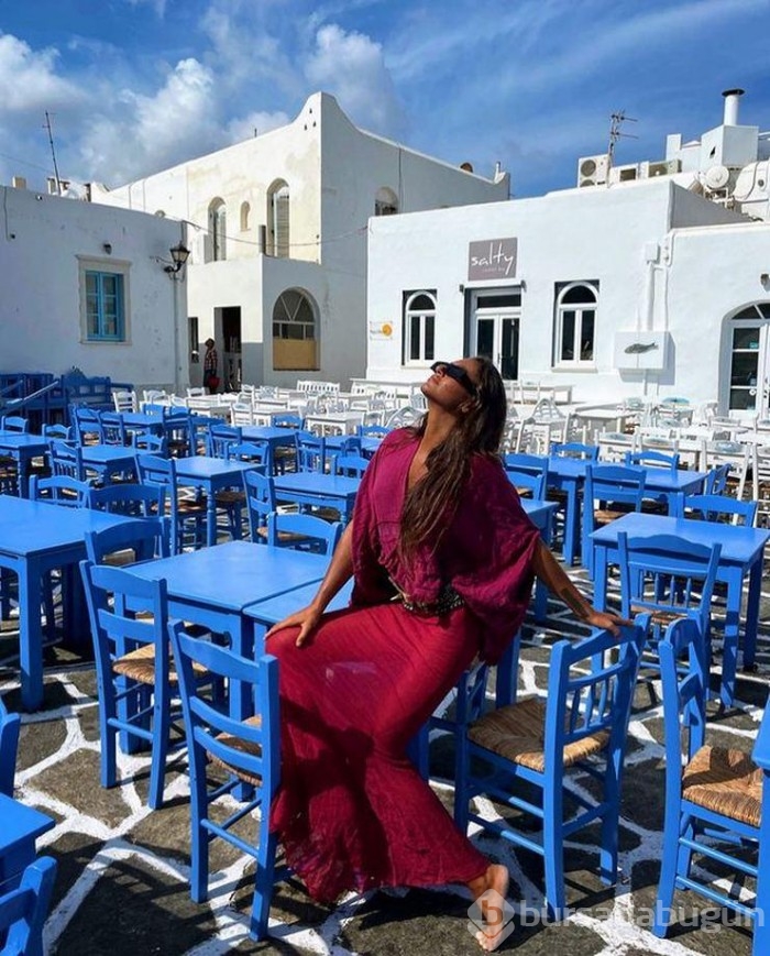 Eda Taşpınar'ın adada tatil pozları dikkat çekti!
