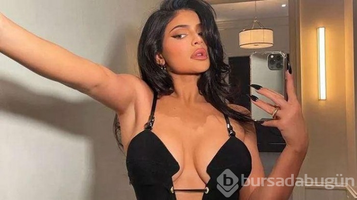 Kylie Jenner'ın mayo markasına tepkiler yağdı!
