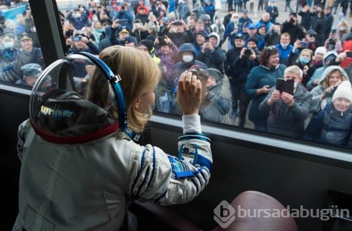 Uzayda ilk sinema filmini çekme yarışında Ruslar öne geçti