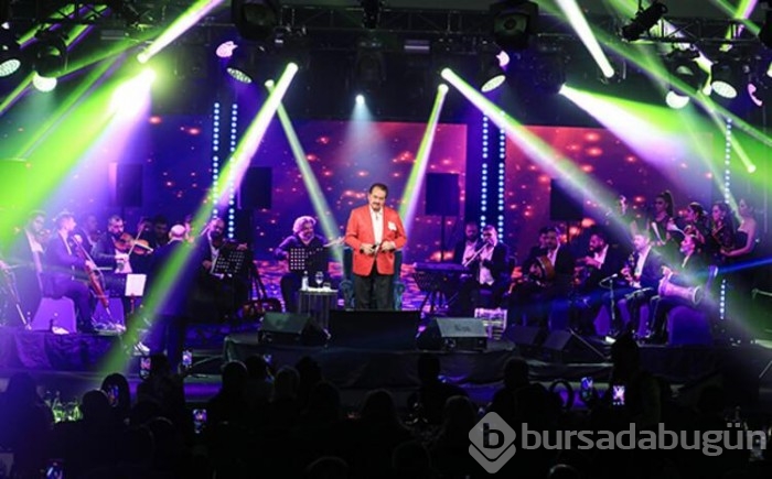 İbrahim Tatlıses, sevenlerim için şarkı söylemeye devam edeceğim açıklaması