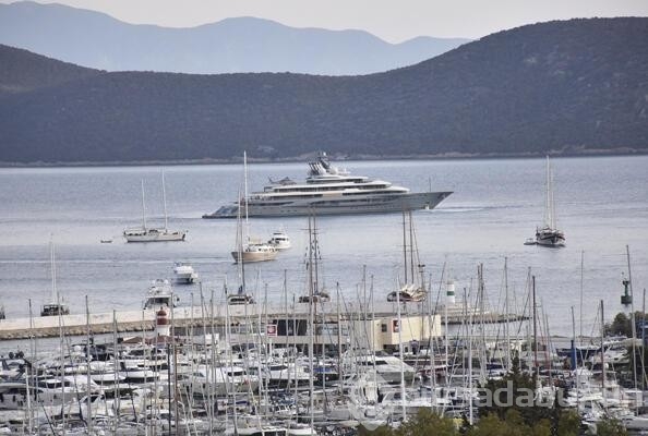 Mega yat Bodrum'da