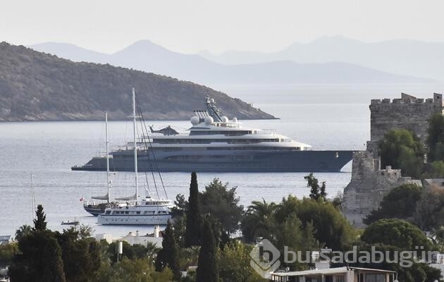 Mega yat Bodrum'da