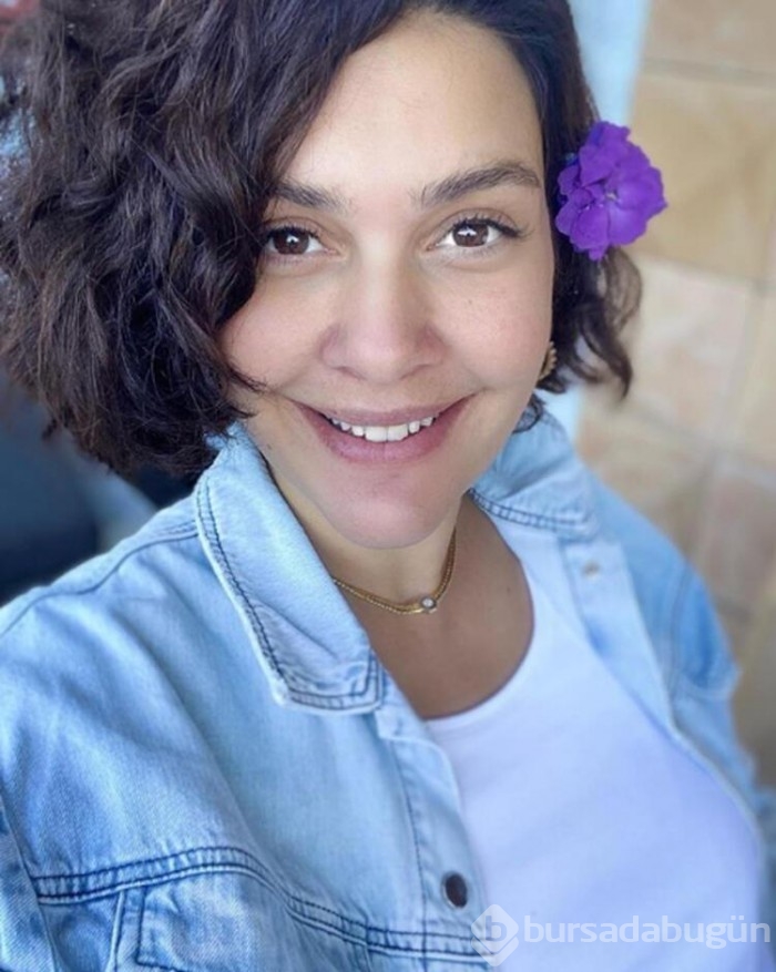 Bergüzar Korel gençliğine seslendi!