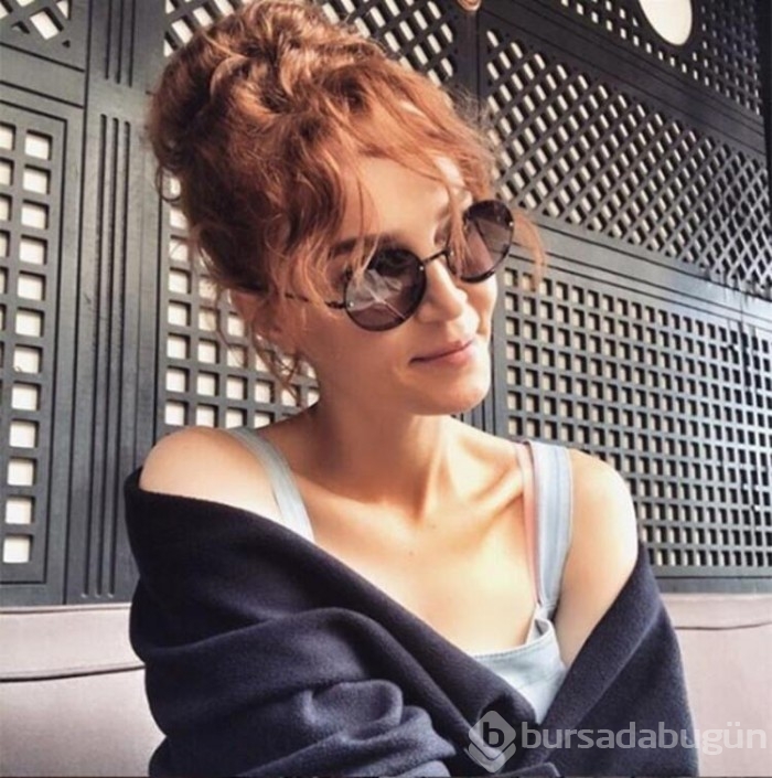 Gülden sevgilisiyle olan fotoğrafını paylaştı