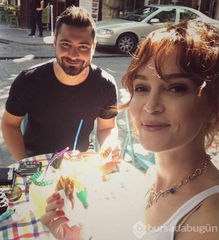 Gülden sevgilisiyle olan fotoğrafını paylaştı