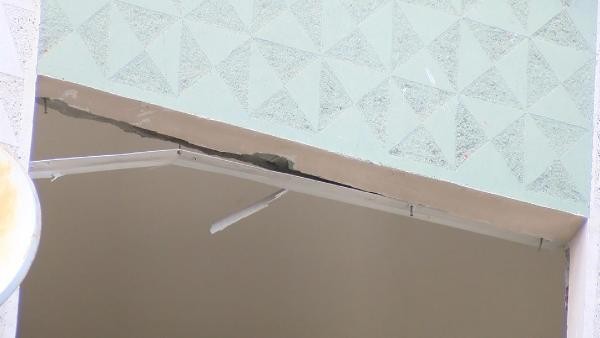 Kentsel dönüşüm için boşaltılan bina hırsızların hedefi oldu