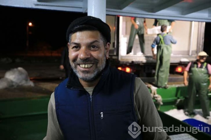 Karadeniz'de bulunan Kırklareli'nin Demirköy ilçesinde hamsi bereketi yaşanıyor!