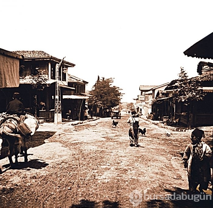 Bursa'nın bu ünlü caddesini tanıyabildiniz mi? 