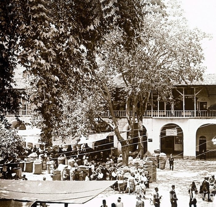 Bursa'nın bu ünlü caddesini tanıyabildiniz mi? 