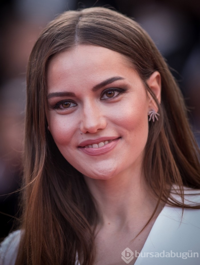 Fahriye Evcen'den Cadılar Bayramı'na özel pozlar
