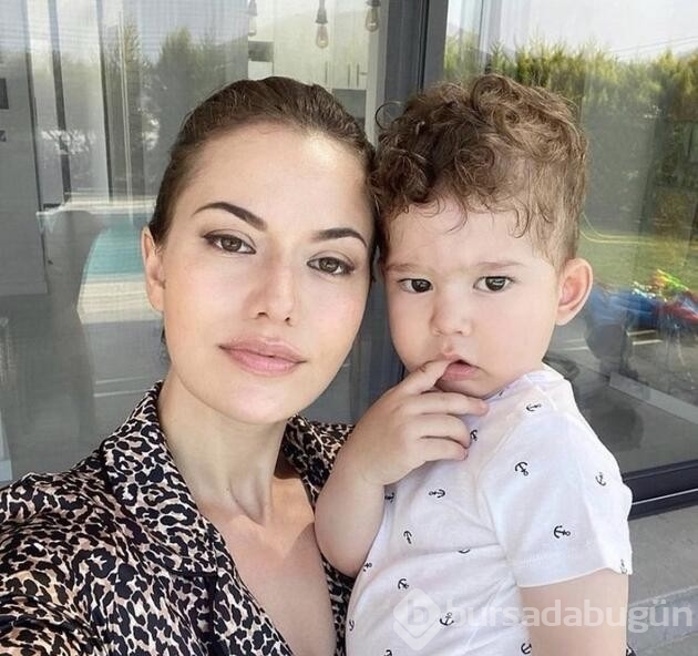 Fahriye Evcen'den Cadılar Bayramı'na özel pozlar
