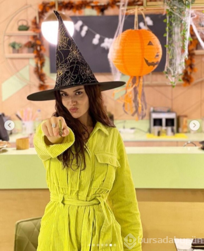 Fahriye Evcen'den Cadılar Bayramı'na özel pozlar
