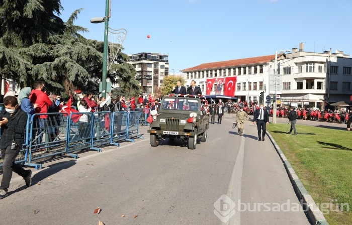 Bursa'da 29 Ekim Cumhuriyet Bayramı coşkuyla kutlandı