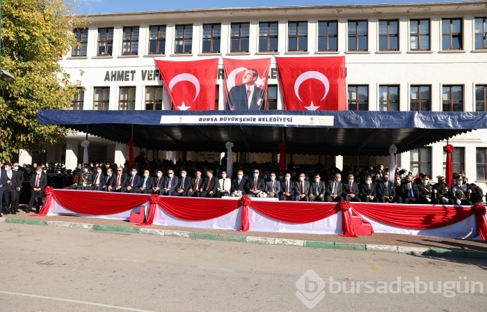 Bursa'da 29 Ekim Cumhuriyet Bayramı coşkuyla kutlandı