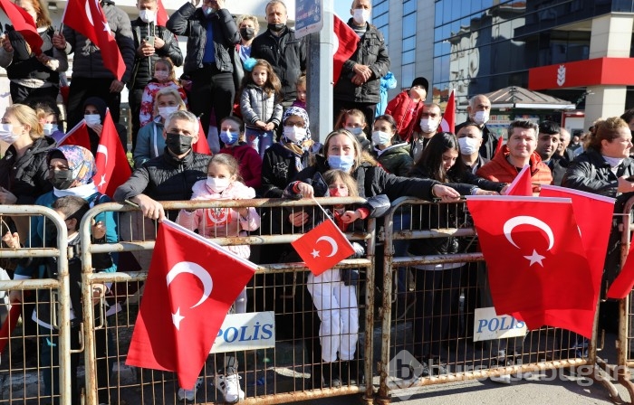 Bursa'da 29 Ekim Cumhuriyet Bayramı coşkuyla kutlandı