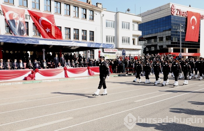 Bursa'da 29 Ekim Cumhuriyet Bayramı coşkuyla kutlandı