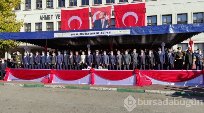 Bursa'da 29 Ekim Cumhuriyet Bayramı coşkuyla kutlandı