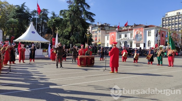Bursa'da 29 Ekim Cumhuriyet Bayramı coşkuyla kutlandı