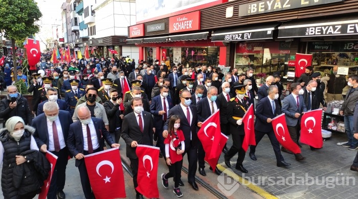 Bursa'da 29 Ekim Cumhuriyet Bayramı coşkuyla kutlandı