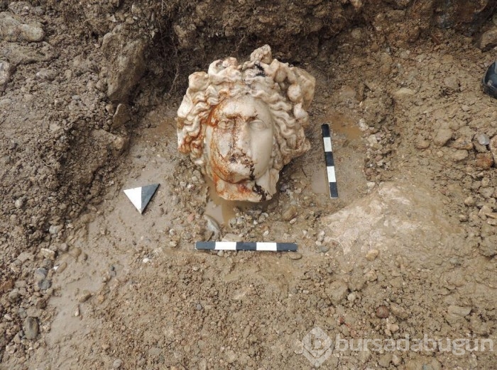  Aizanoi Antik Kenti'nde aşk ve güzellik tanrıçası "Afrodit" ile şarap tanrısı "Dionysos" heykelleri ortaya çıktı