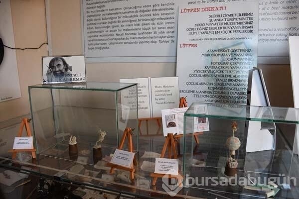Çiğnenmiş atık sakızlar sanat eserine dönüştü
