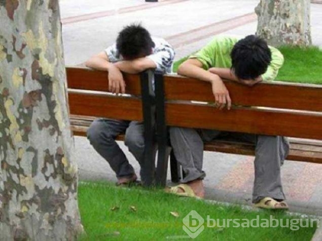 Her yerde uyuyabilen insanlar...